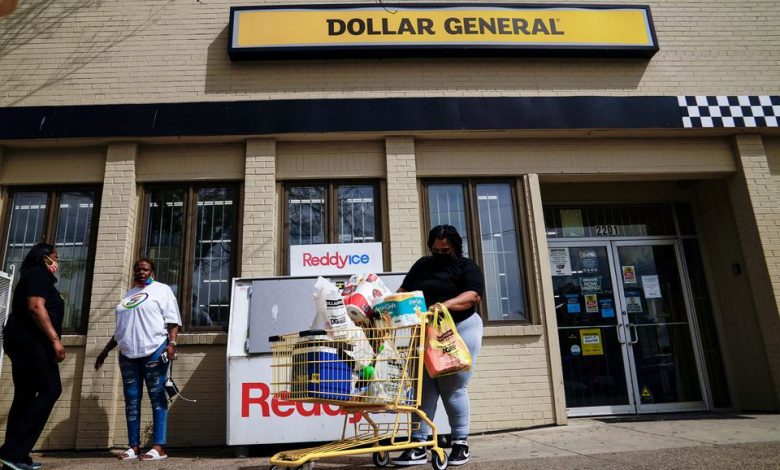 Dollar General eleva el pronóstico de ventas a medida que los estadounidenses afectados por la inflación impulsan la demanda