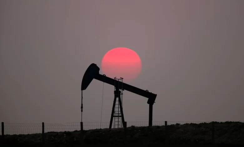 Los recortes en el suministro de petróleo de la OPEP+ podrían empujar al mundo a la recesión, dice la AIE