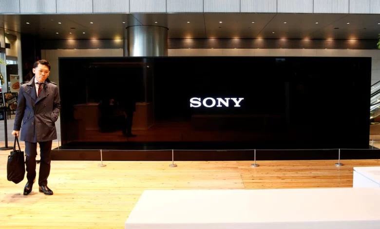 Sony aumenta el pronóstico de ganancias para el año fiscal en un 4,5% a medida que sube la moneda