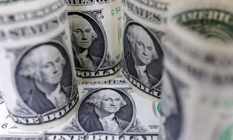 El dólar sube mientras Waller de la Fed advierte sobre la inflación